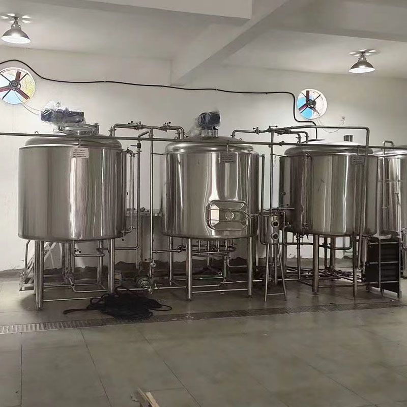 新宾精酿啤酒设备厂—如何延长精酿啤酒设备的使用寿命